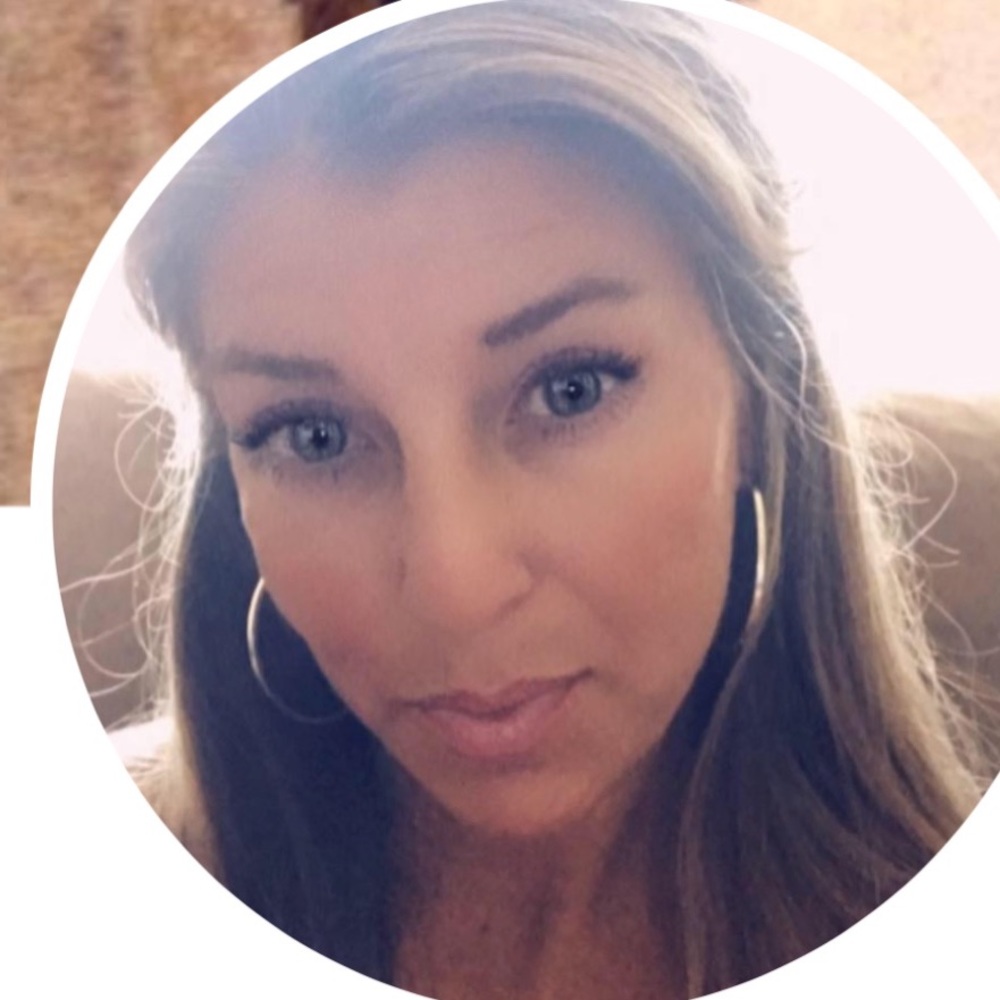 Meet your Posher, Deanna